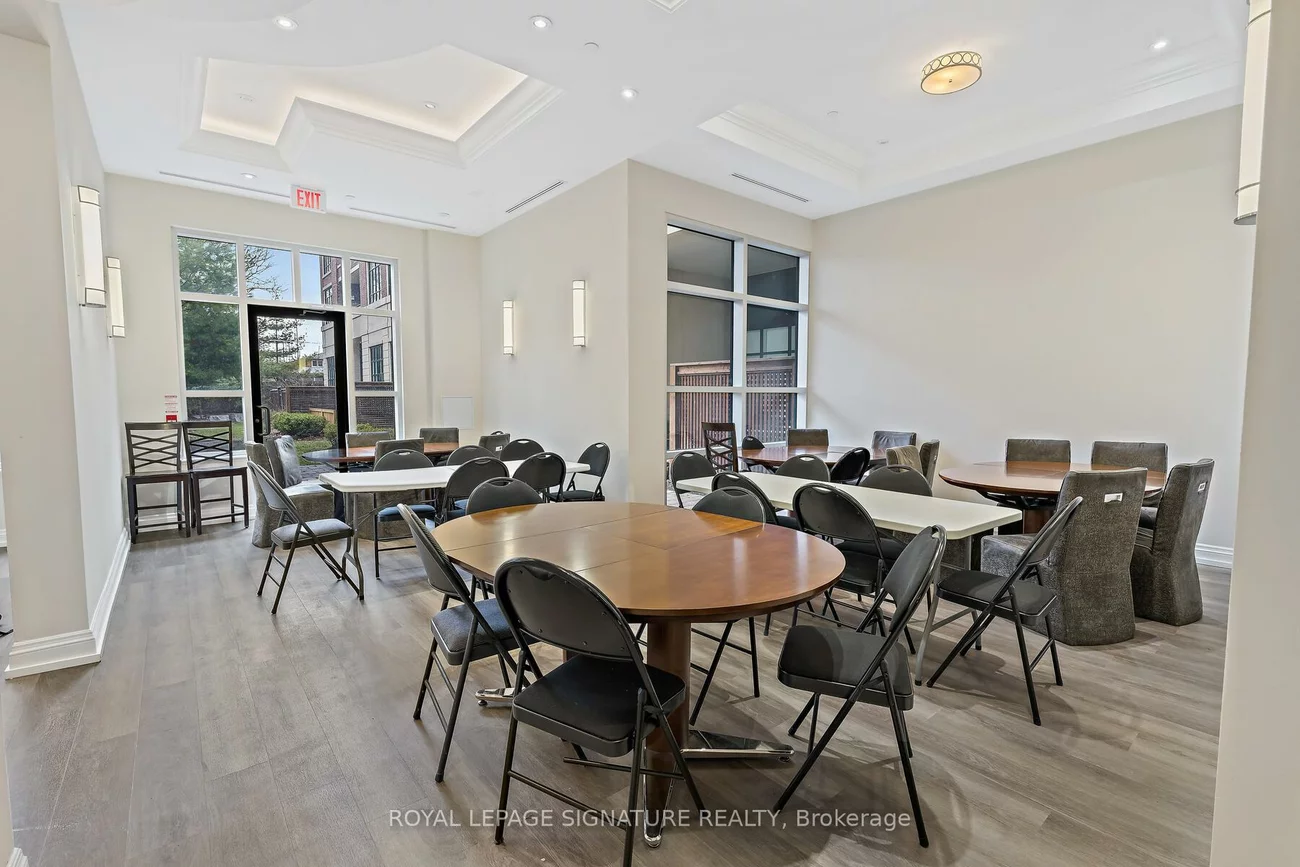 2396, Major Mackenzie, Maple, Vaughan