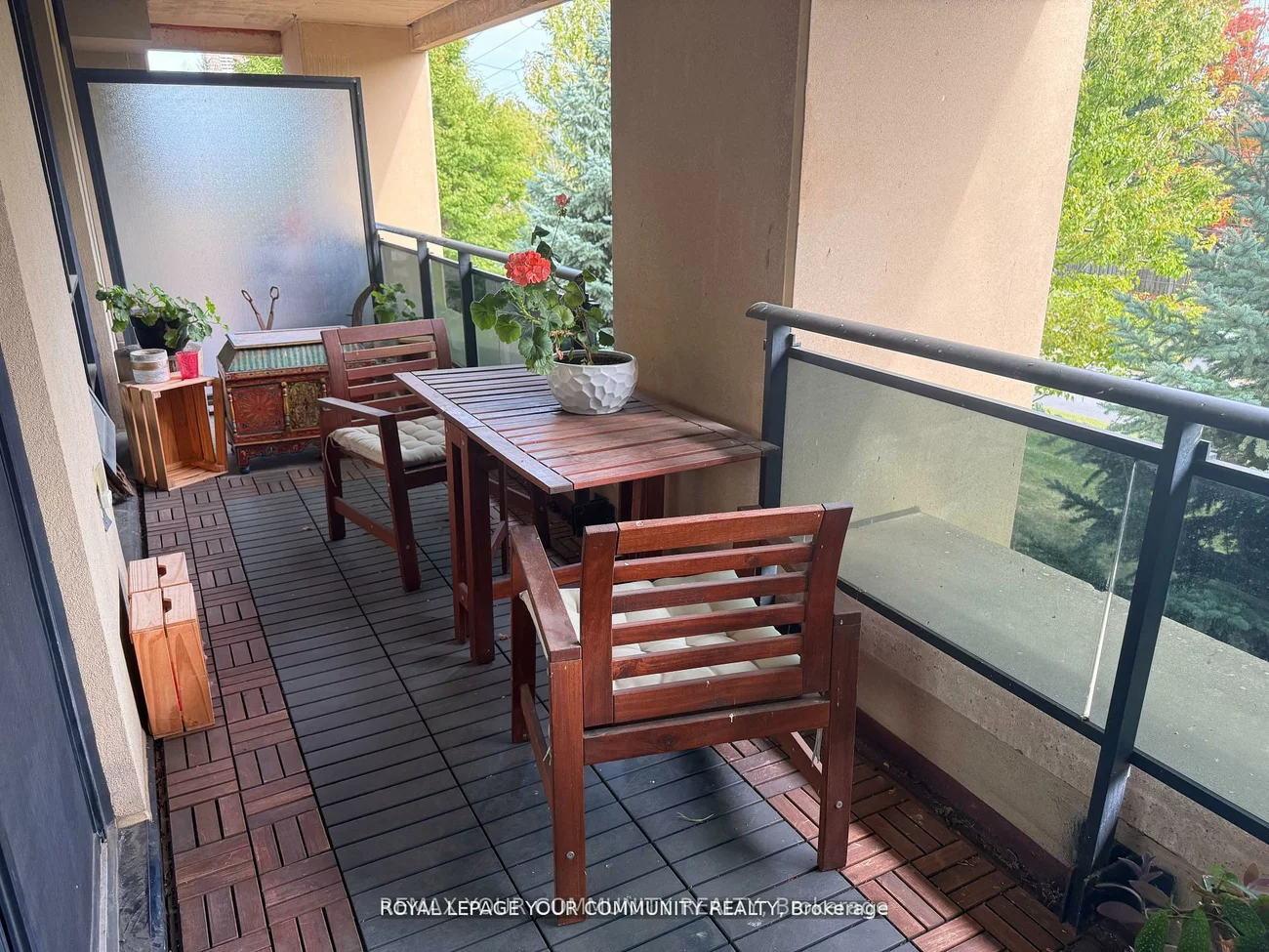 520, Steeles, Crestwood-Springfarm-Yorkhill, Vaughan