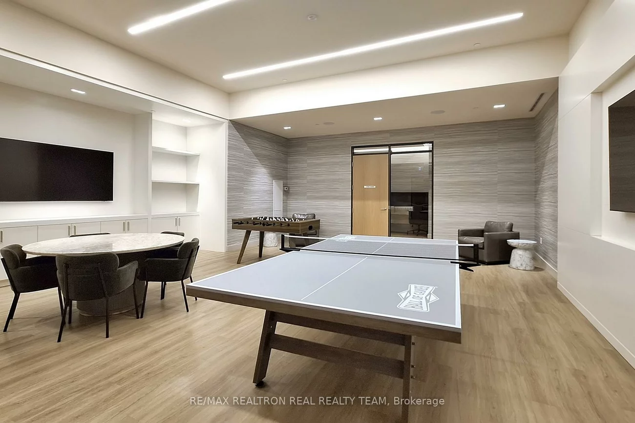 8960, Jane, Vellore Village, Vaughan