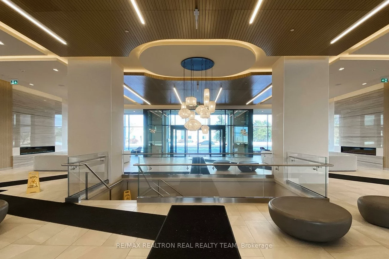 8960, Jane, Vellore Village, Vaughan