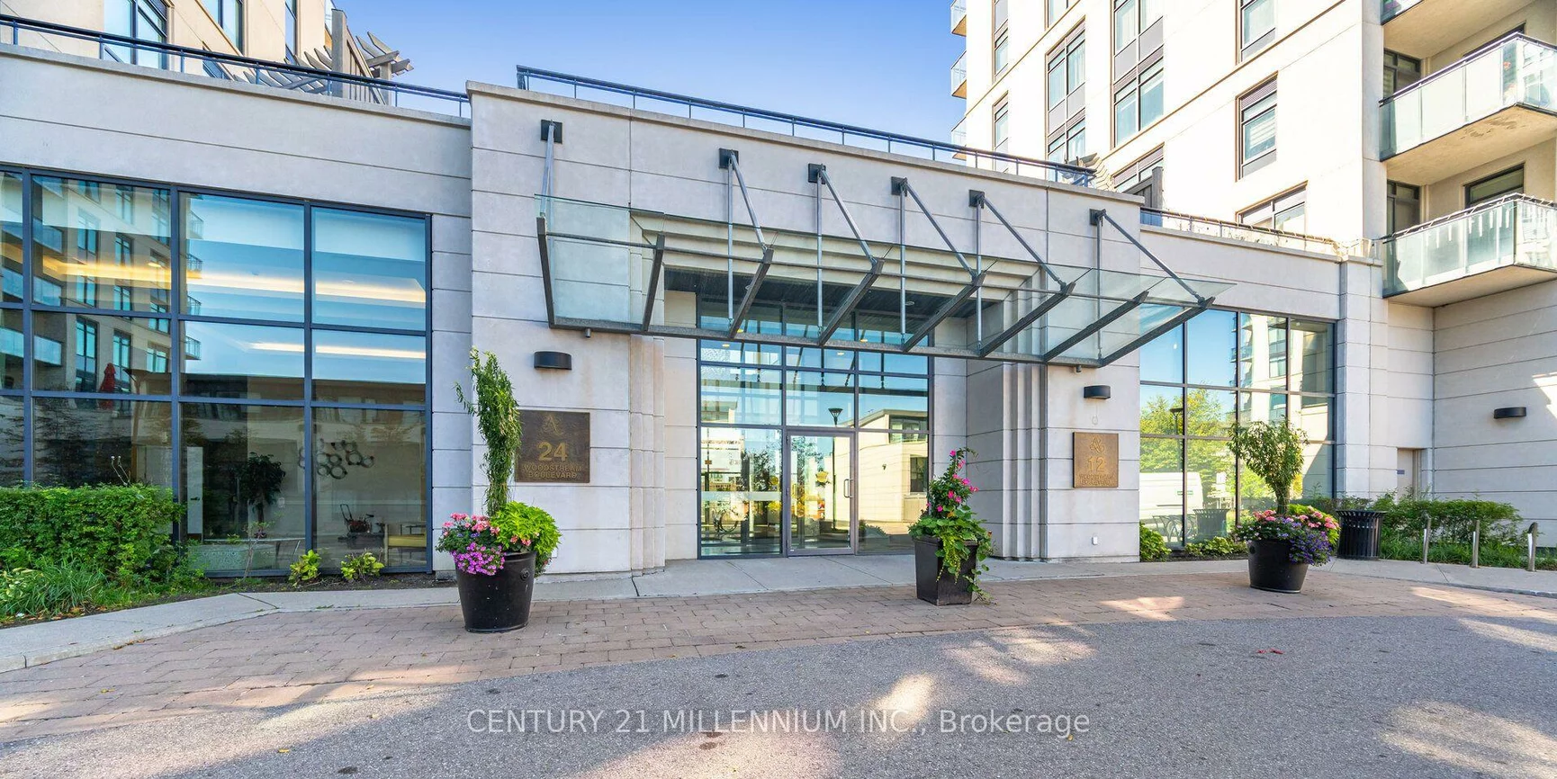 24, Woodstream, Vaughan Grove, Vaughan