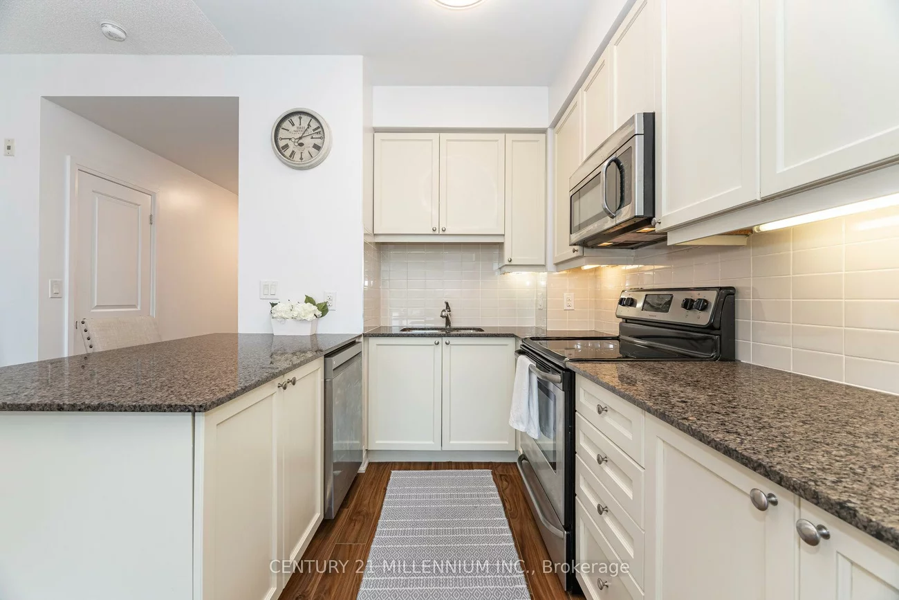 24, Woodstream, Vaughan Grove, Vaughan