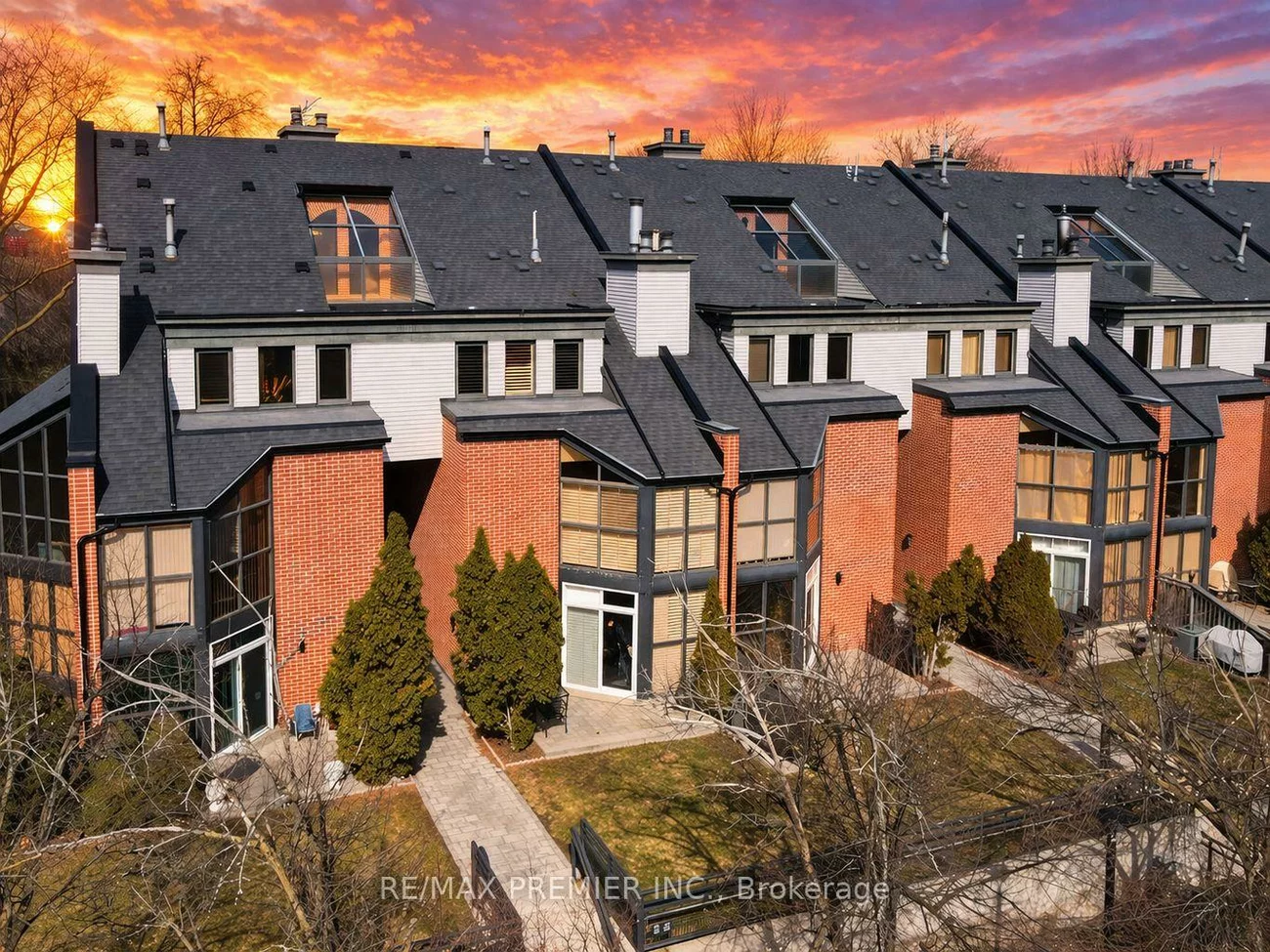 100, Arbors, West Woodbridge, Vaughan