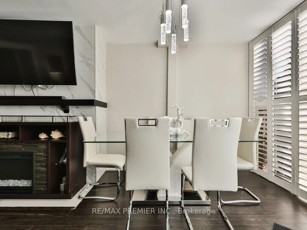 100, Arbors, West Woodbridge, Vaughan