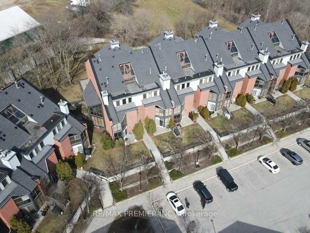 100, Arbors, West Woodbridge, Vaughan