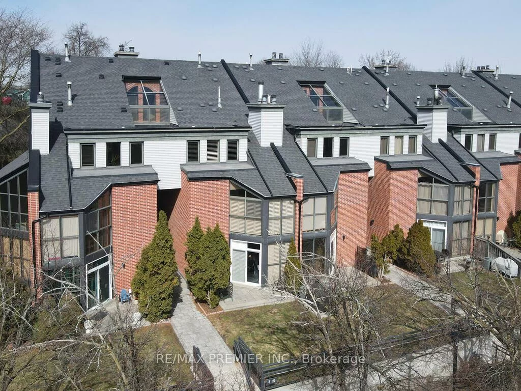 100, Arbors, West Woodbridge, Vaughan