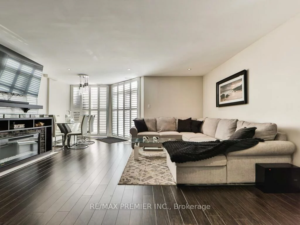 100, Arbors, West Woodbridge, Vaughan