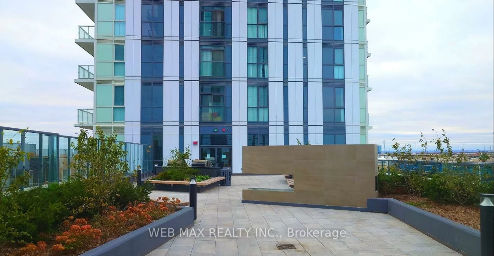 60, Honeycrisp, Vaughan Corporate Centre, Vaughan
