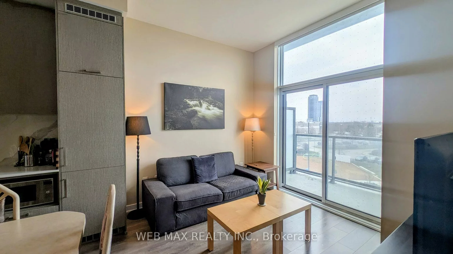 60, Honeycrisp, Vaughan Corporate Centre, Vaughan