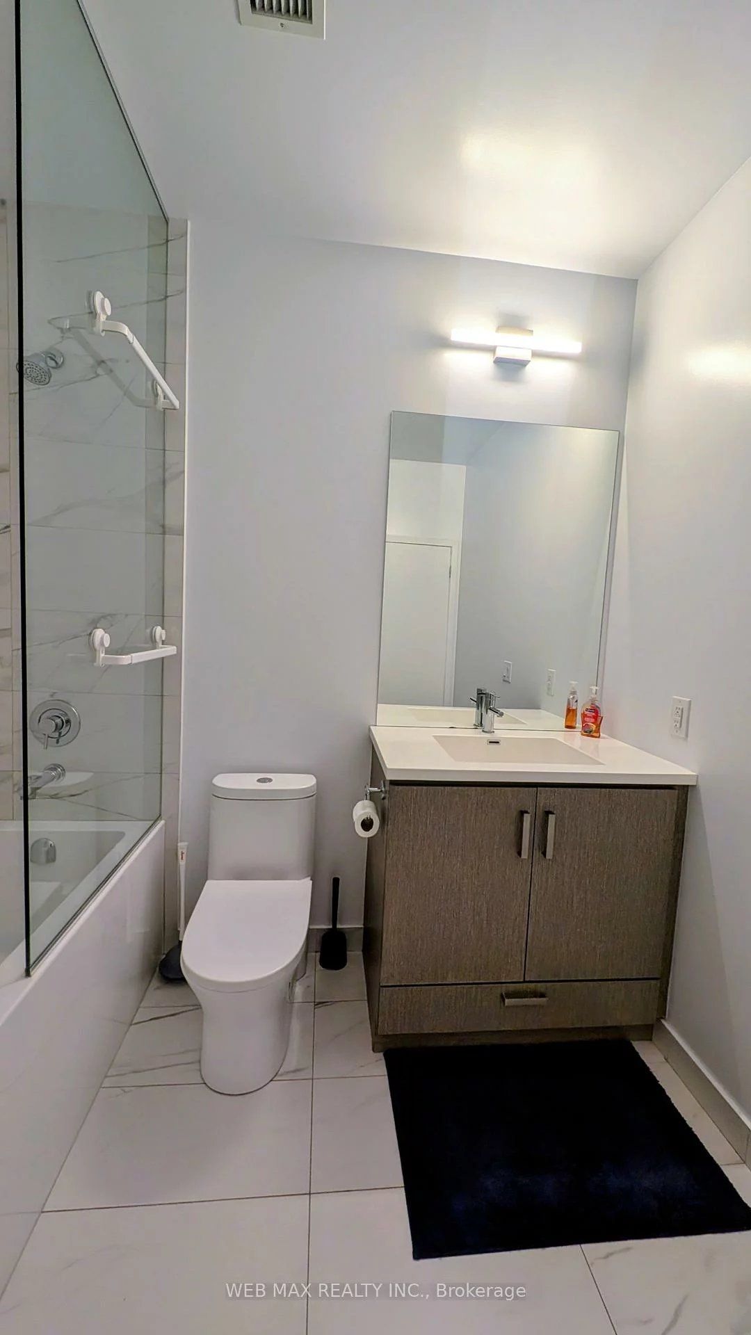 60, Honeycrisp, Vaughan Corporate Centre, Vaughan
