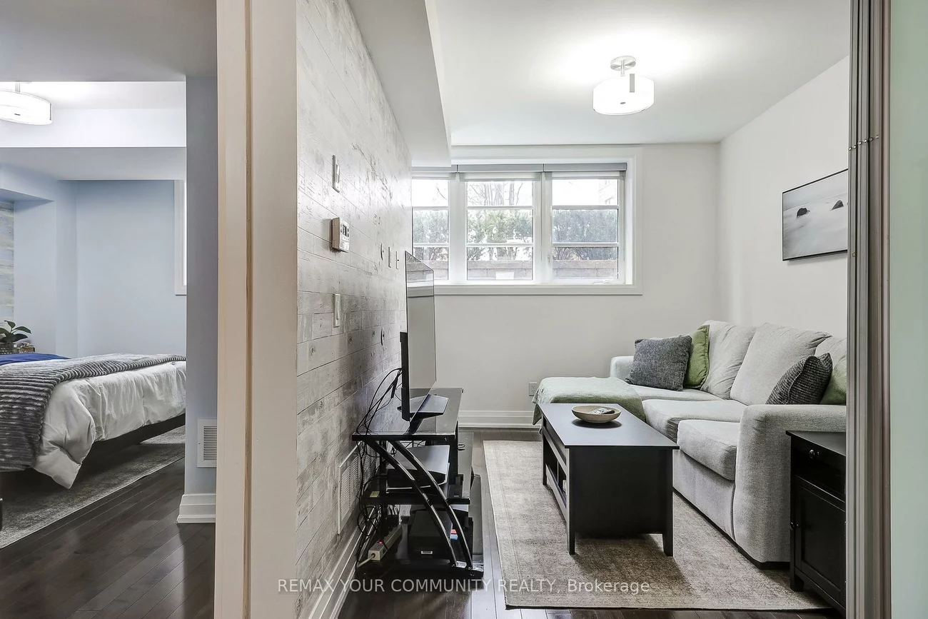 8169, Kipling, West Woodbridge, Vaughan