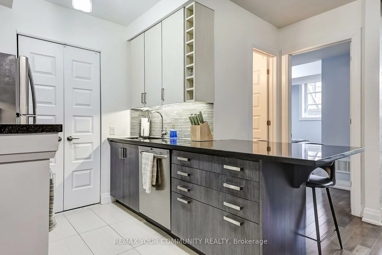 8169, Kipling, West Woodbridge, Vaughan