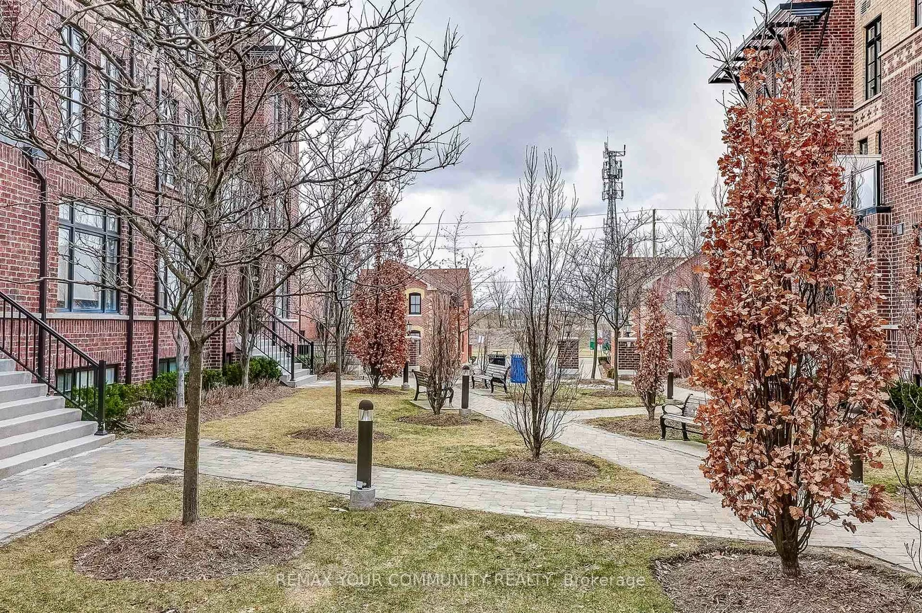 8169, Kipling, West Woodbridge, Vaughan