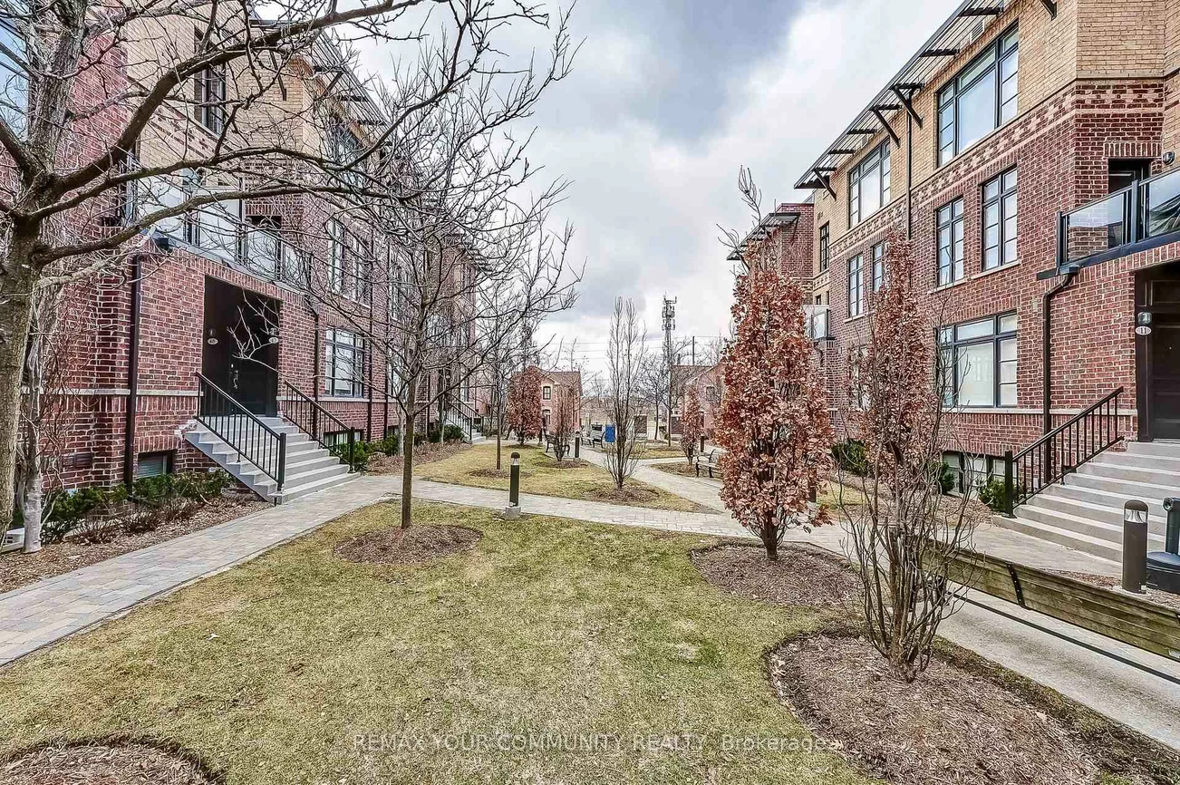 8169, Kipling, West Woodbridge, Vaughan