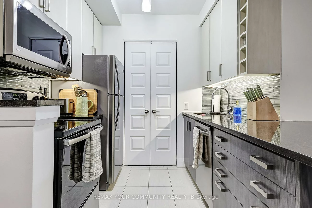 8169, Kipling, West Woodbridge, Vaughan