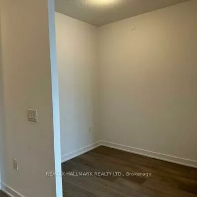 38, Honeycrisp, Vaughan Corporate Centre, Vaughan