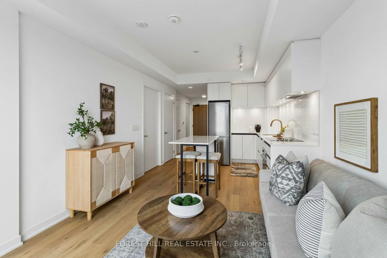 7950, Bathurst, Beverley Glen, Vaughan