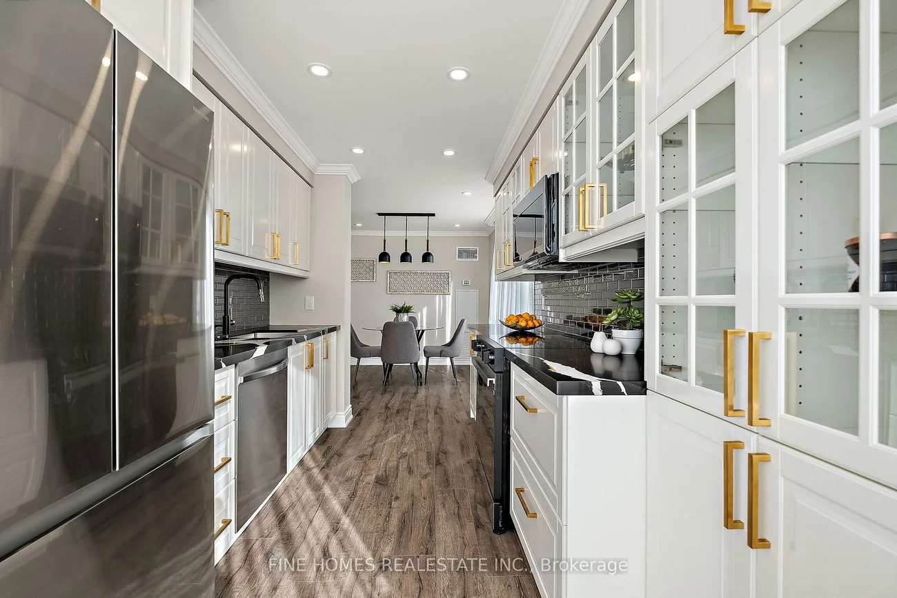 120, promenade, Brownridge, Vaughan