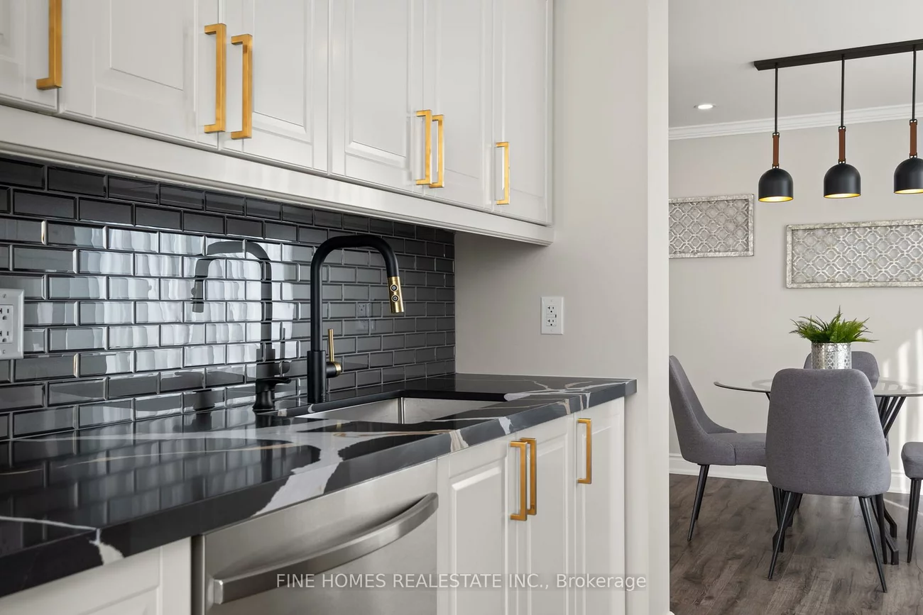 120, promenade, Brownridge, Vaughan