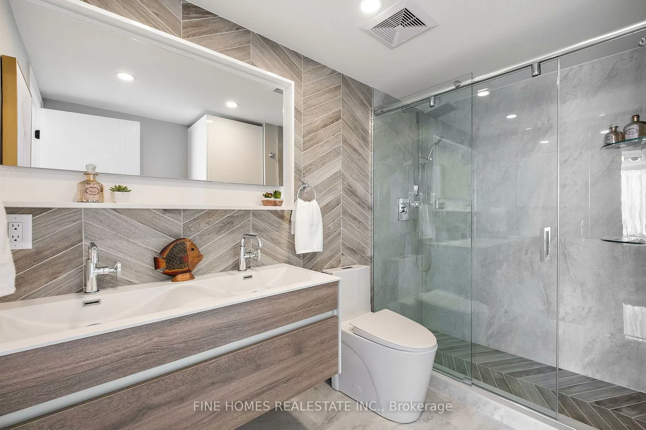 120, promenade, Brownridge, Vaughan