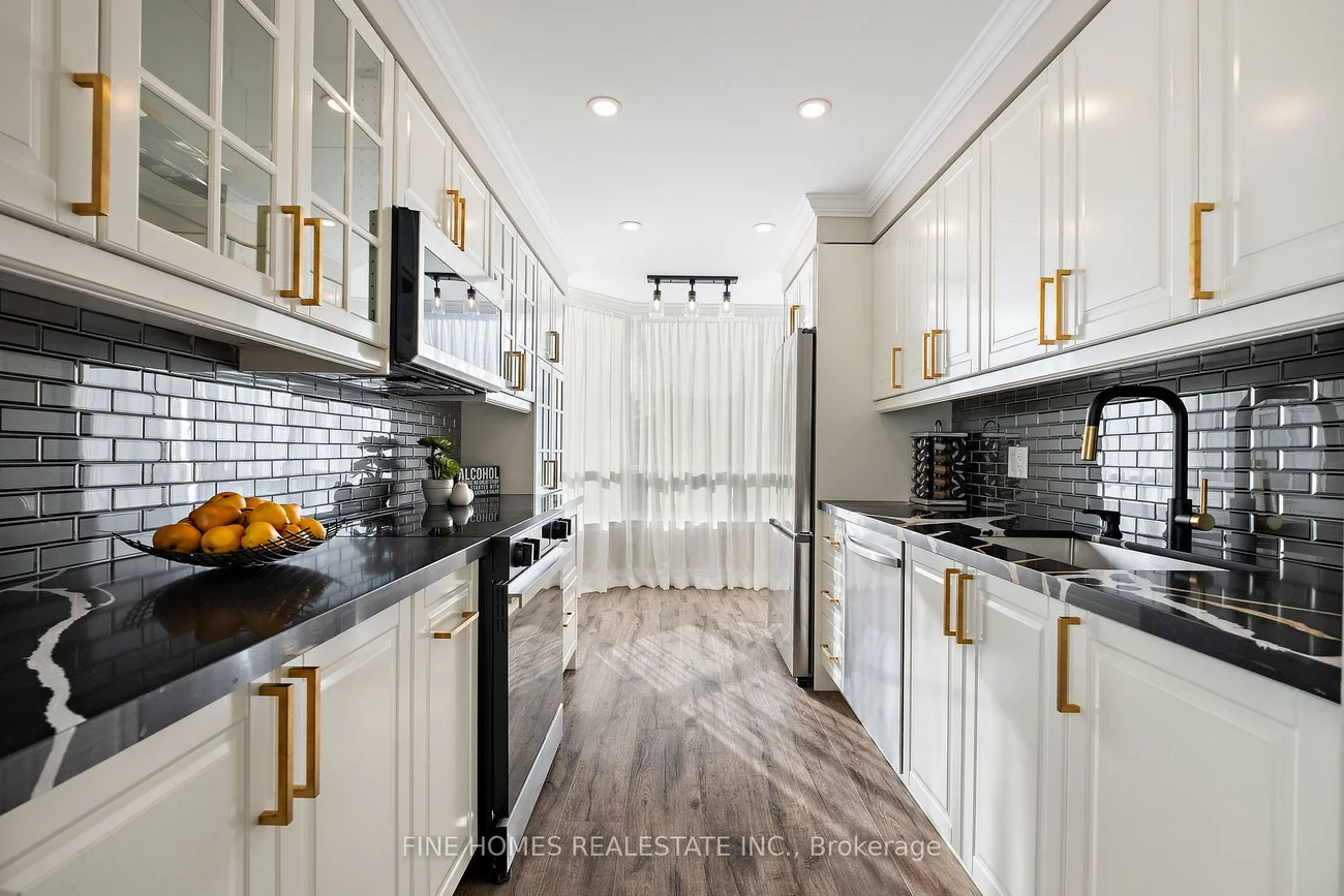 120, promenade, Brownridge, Vaughan