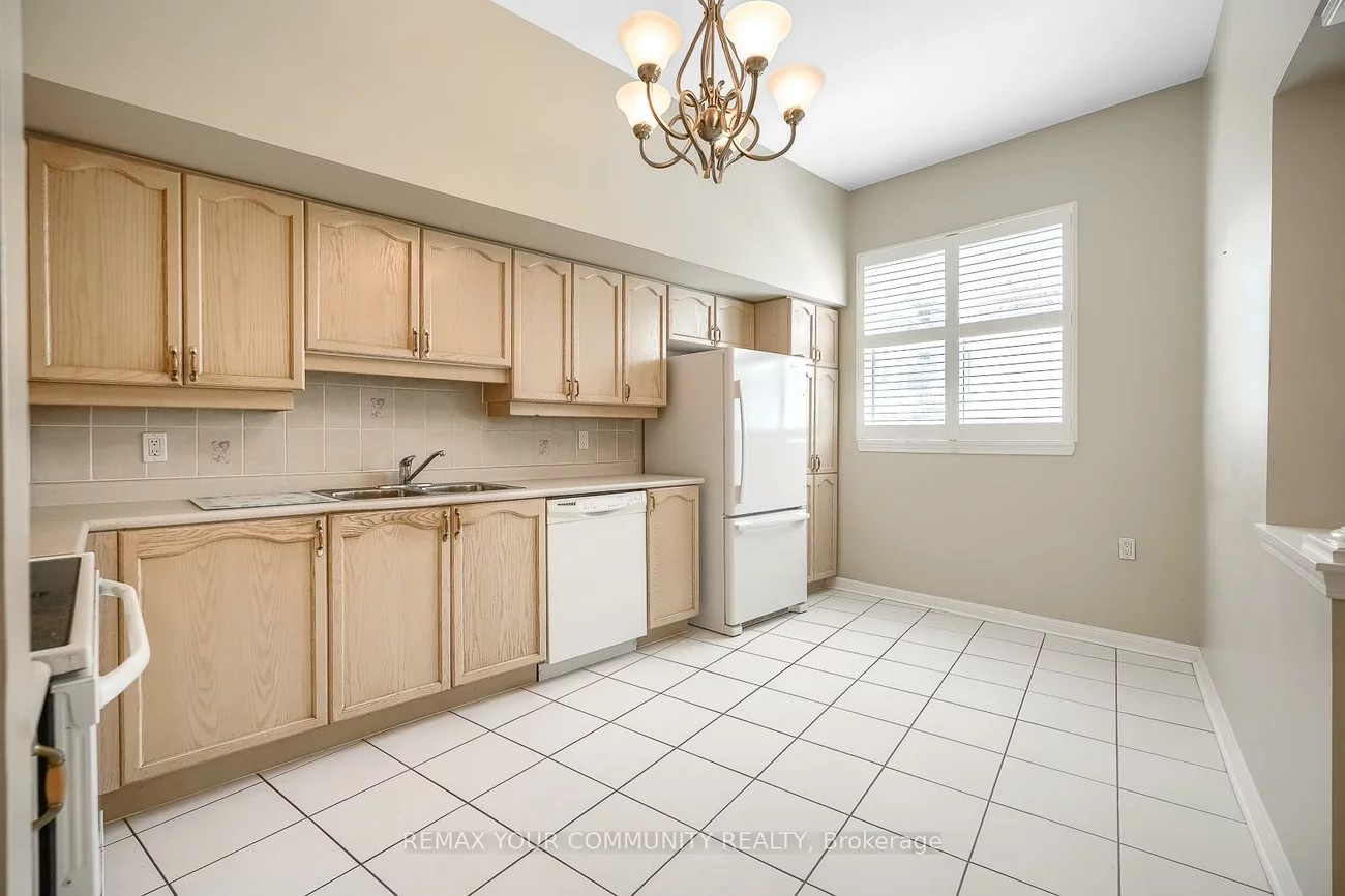 2502, Rutherford, Maple, Vaughan