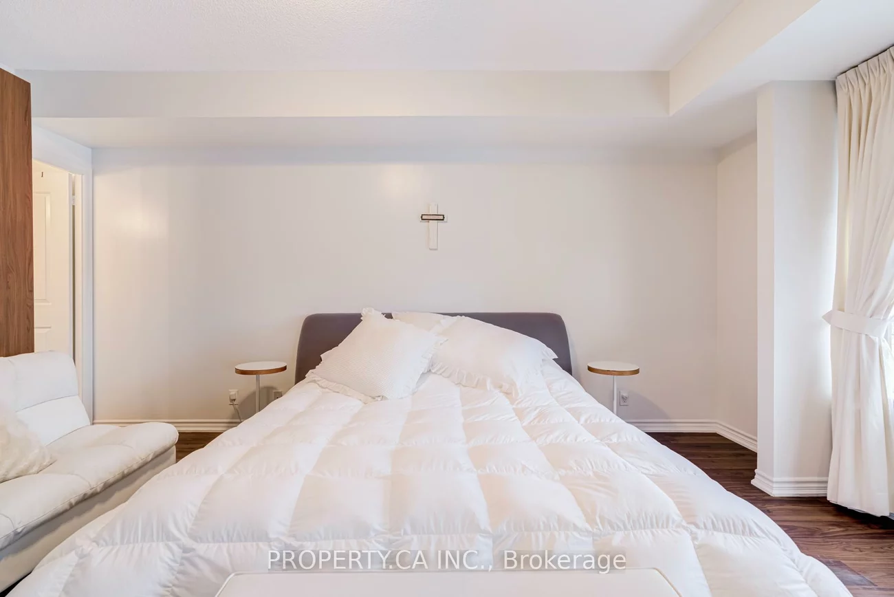 9235, Jane, Maple, Vaughan