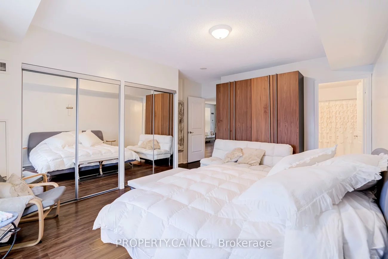 9235, Jane, Maple, Vaughan