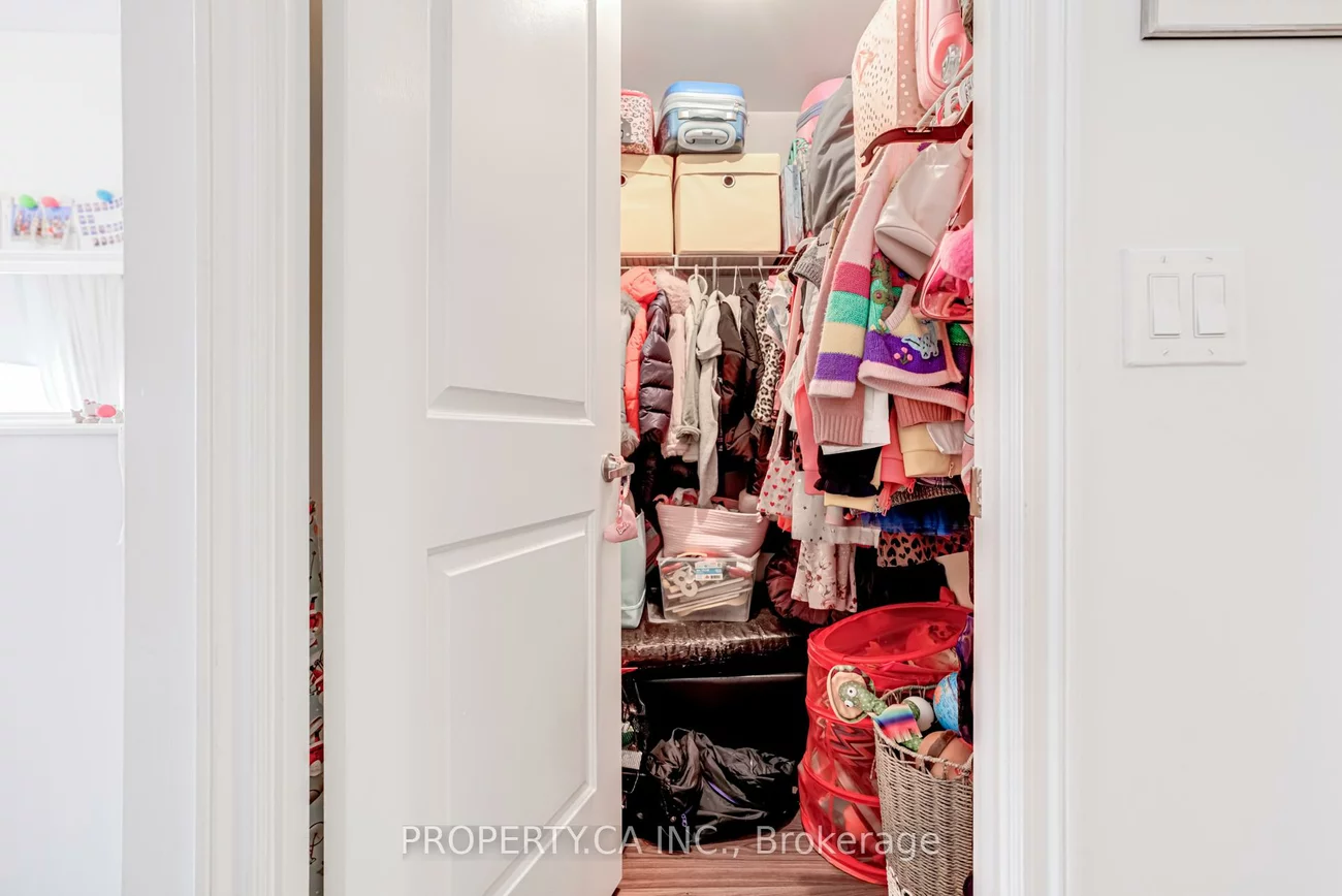 9235, Jane, Maple, Vaughan