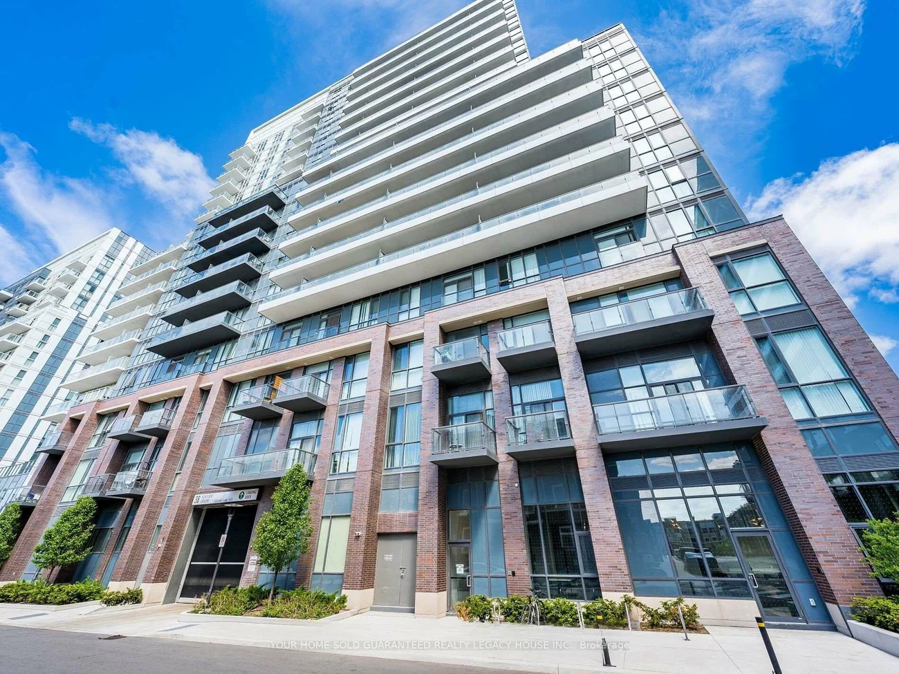 38, Honeycrisp, Vaughan Corporate Centre, Vaughan