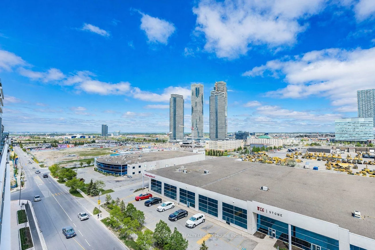 38, Honeycrisp, Vaughan Corporate Centre, Vaughan