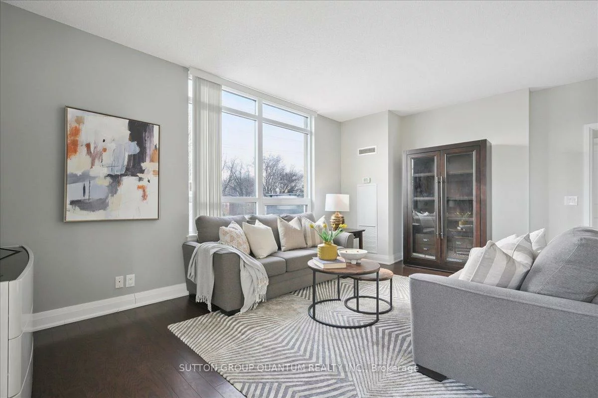 520, Steeles, Crestwood-Springfarm-Yorkhill, Vaughan