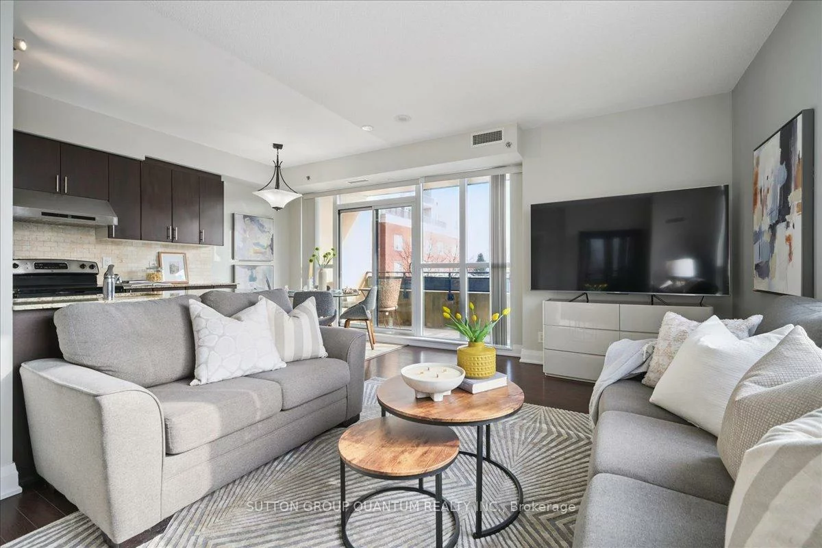 520, Steeles, Crestwood-Springfarm-Yorkhill, Vaughan