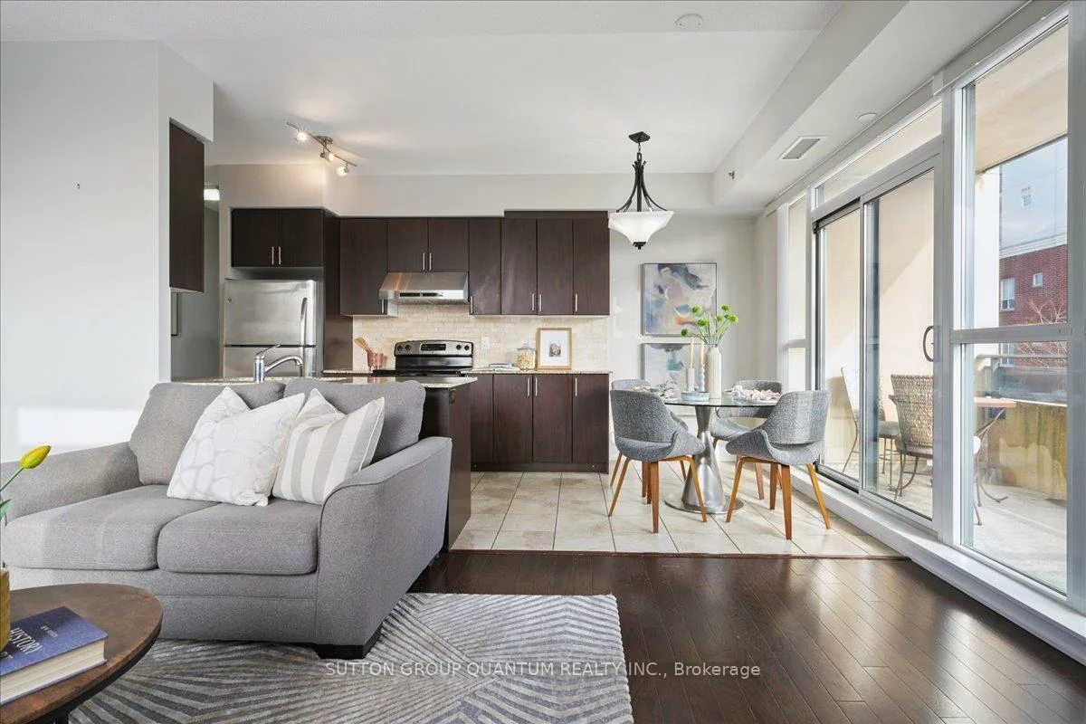 520, Steeles, Crestwood-Springfarm-Yorkhill, Vaughan