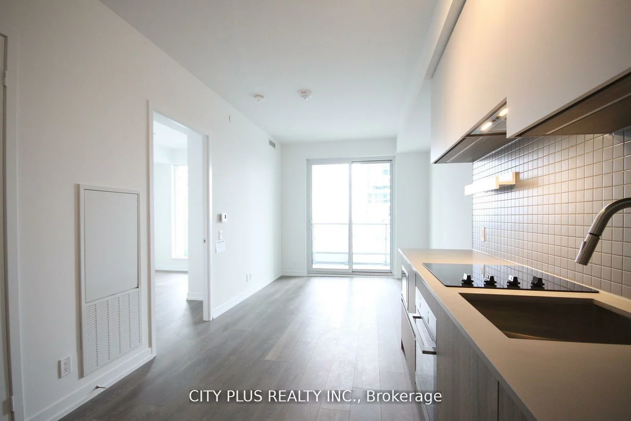 950, Portage, Concord, Vaughan