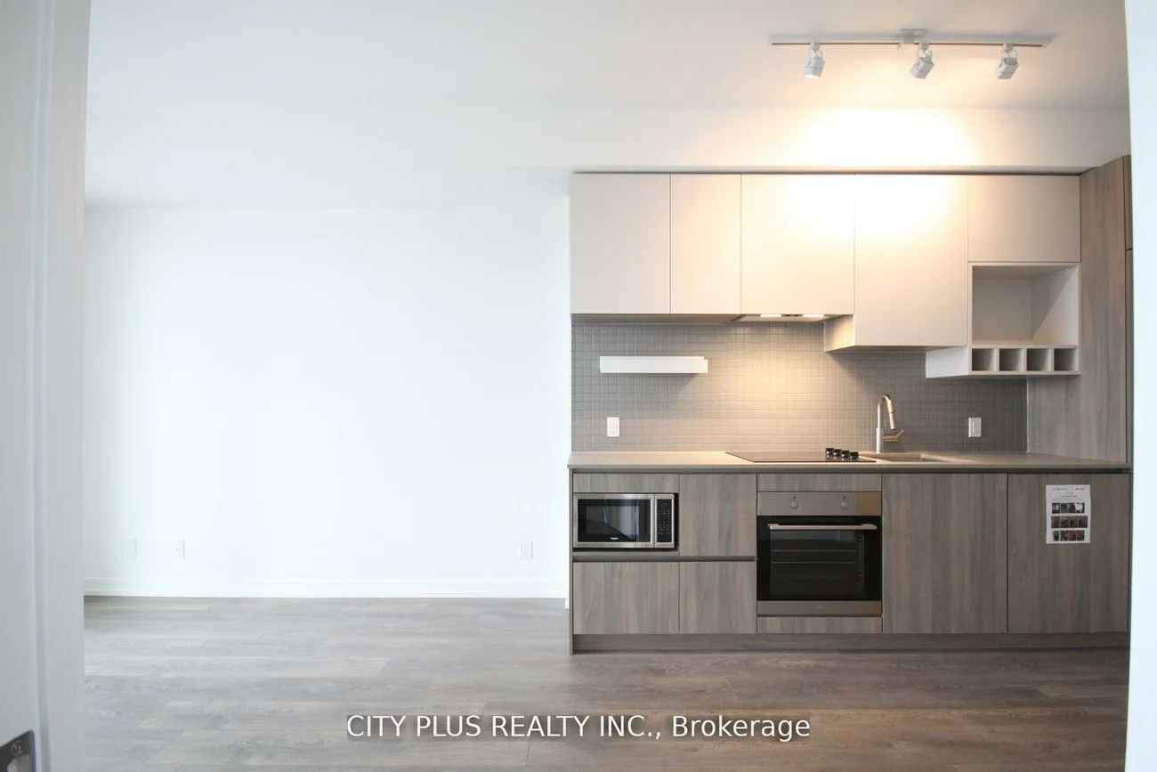 950, Portage, Concord, Vaughan