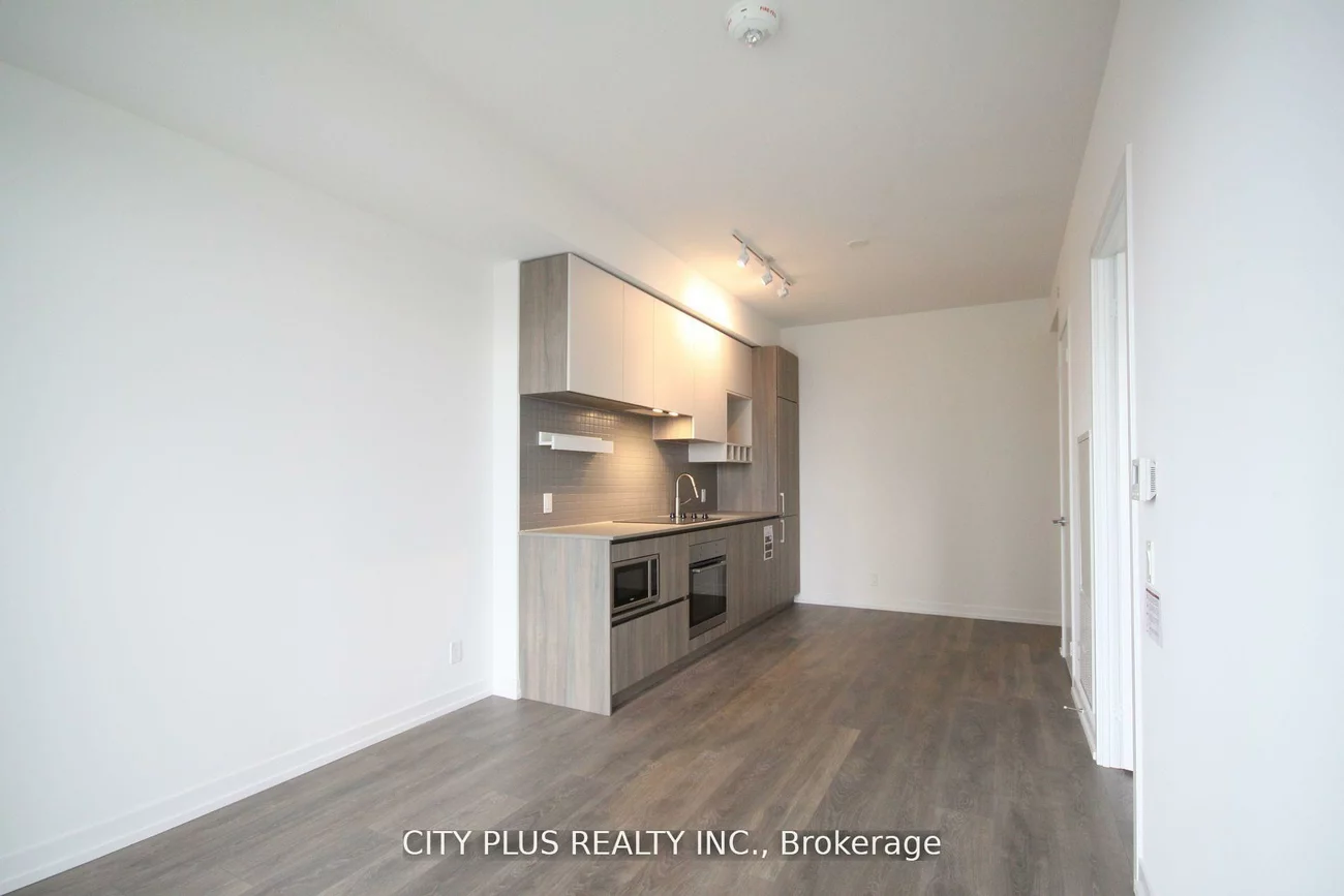 950, Portage, Concord, Vaughan