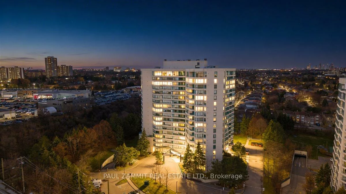 7250, Yonge, Crestwood-Springfarm-Yorkhill, Vaughan