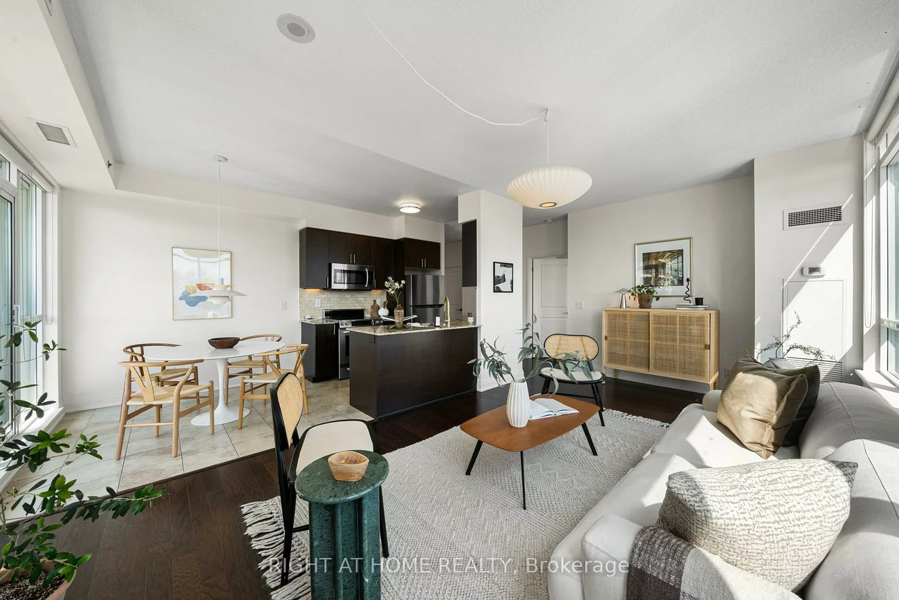 520, Steeles, Crestwood-Springfarm-Yorkhill, Vaughan