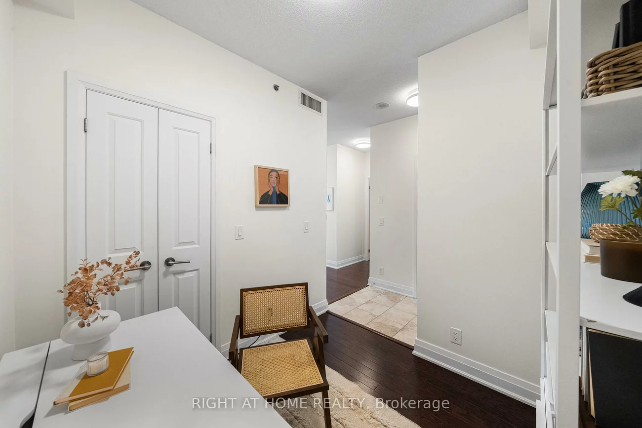 520, Steeles, Crestwood-Springfarm-Yorkhill, Vaughan