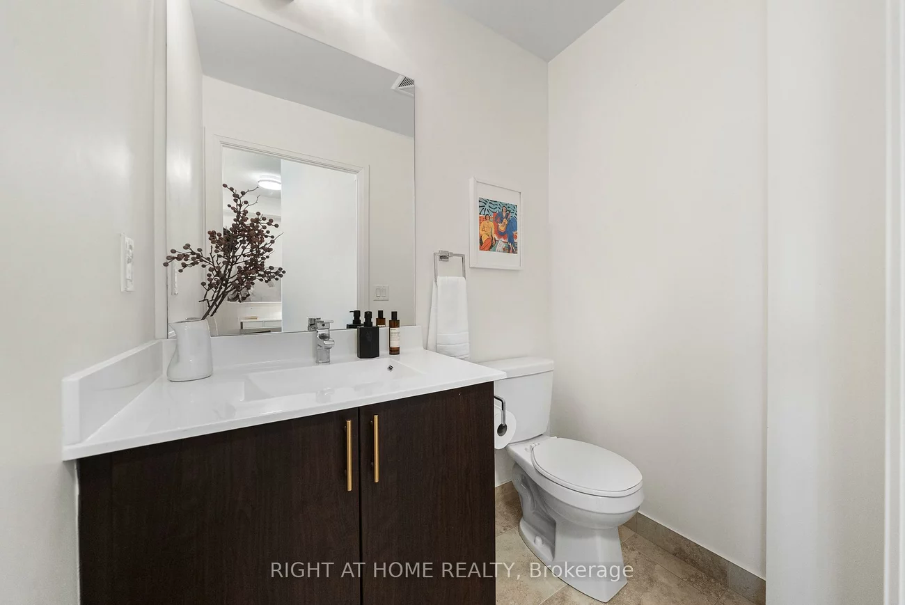 520, Steeles, Crestwood-Springfarm-Yorkhill, Vaughan