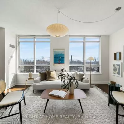 520, Steeles, Crestwood-Springfarm-Yorkhill, Vaughan