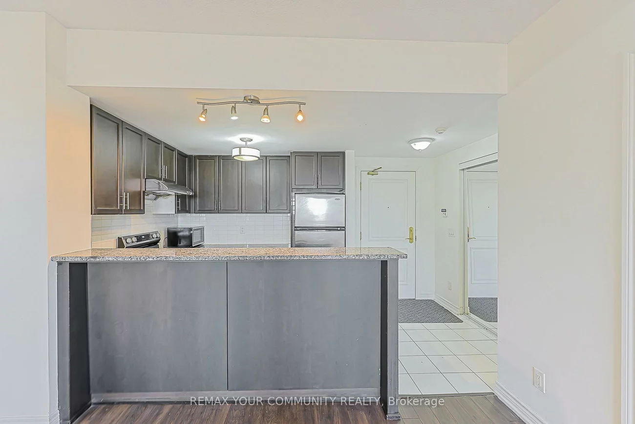 9245, Jane, Maple, Vaughan