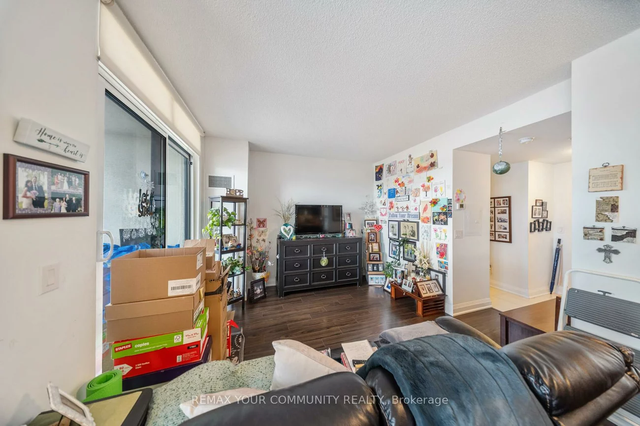 24, Woodstream, Vaughan Grove, Vaughan