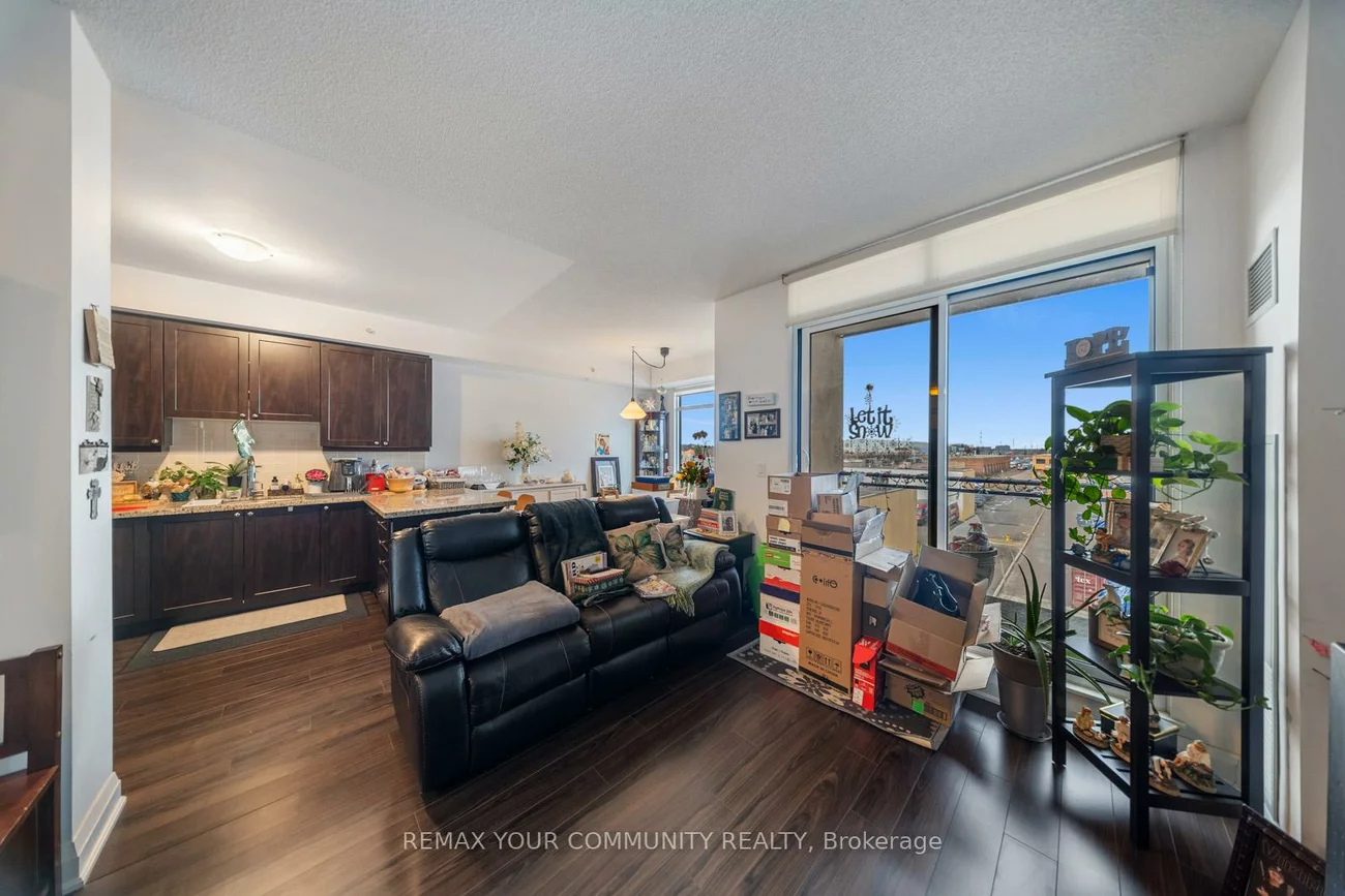 24, Woodstream, Vaughan Grove, Vaughan