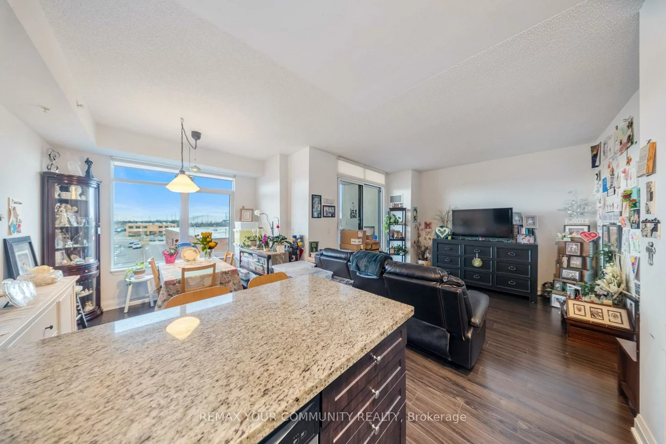 24, Woodstream, Vaughan Grove, Vaughan