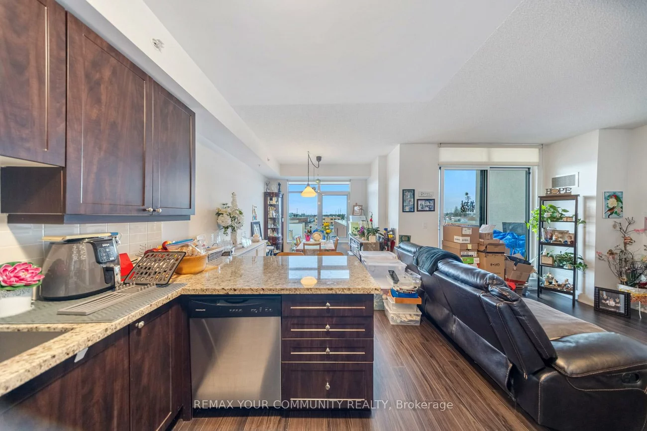 24, Woodstream, Vaughan Grove, Vaughan