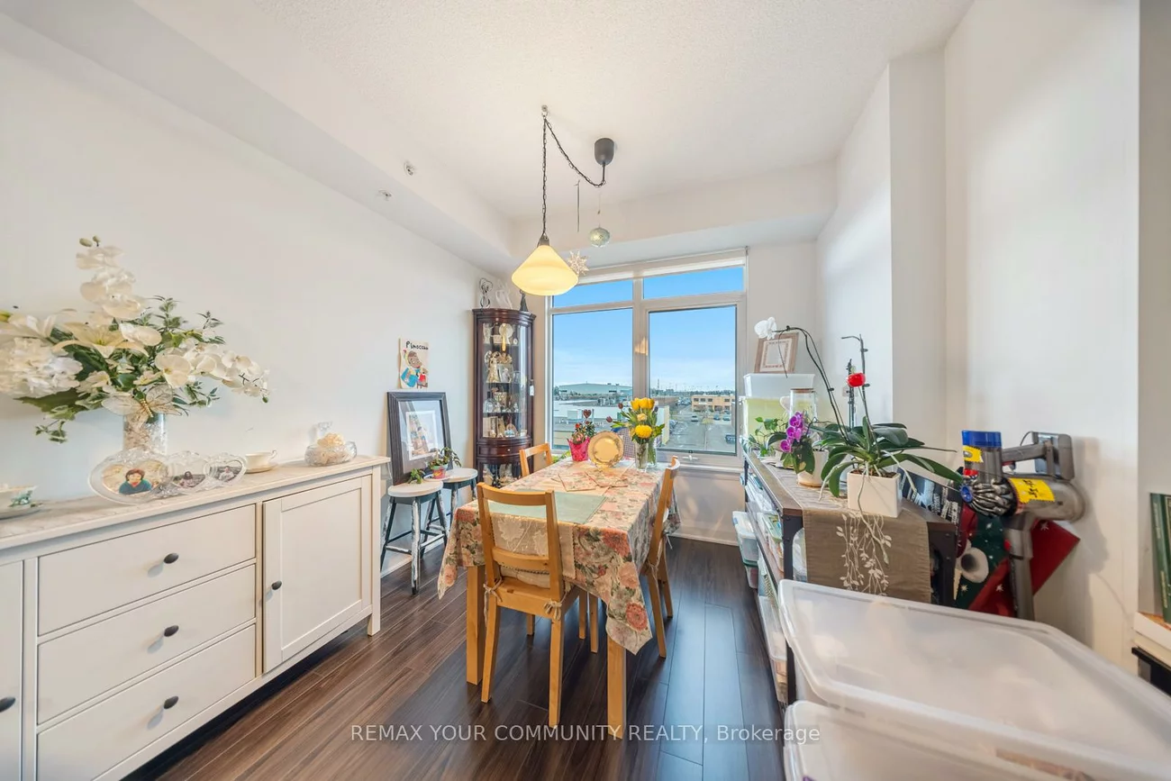 24, Woodstream, Vaughan Grove, Vaughan