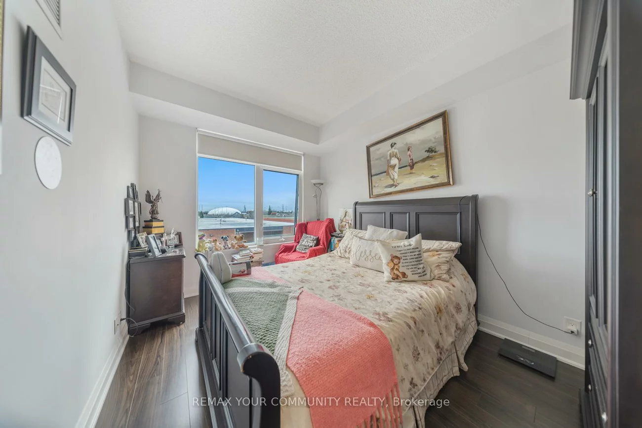 24, Woodstream, Vaughan Grove, Vaughan