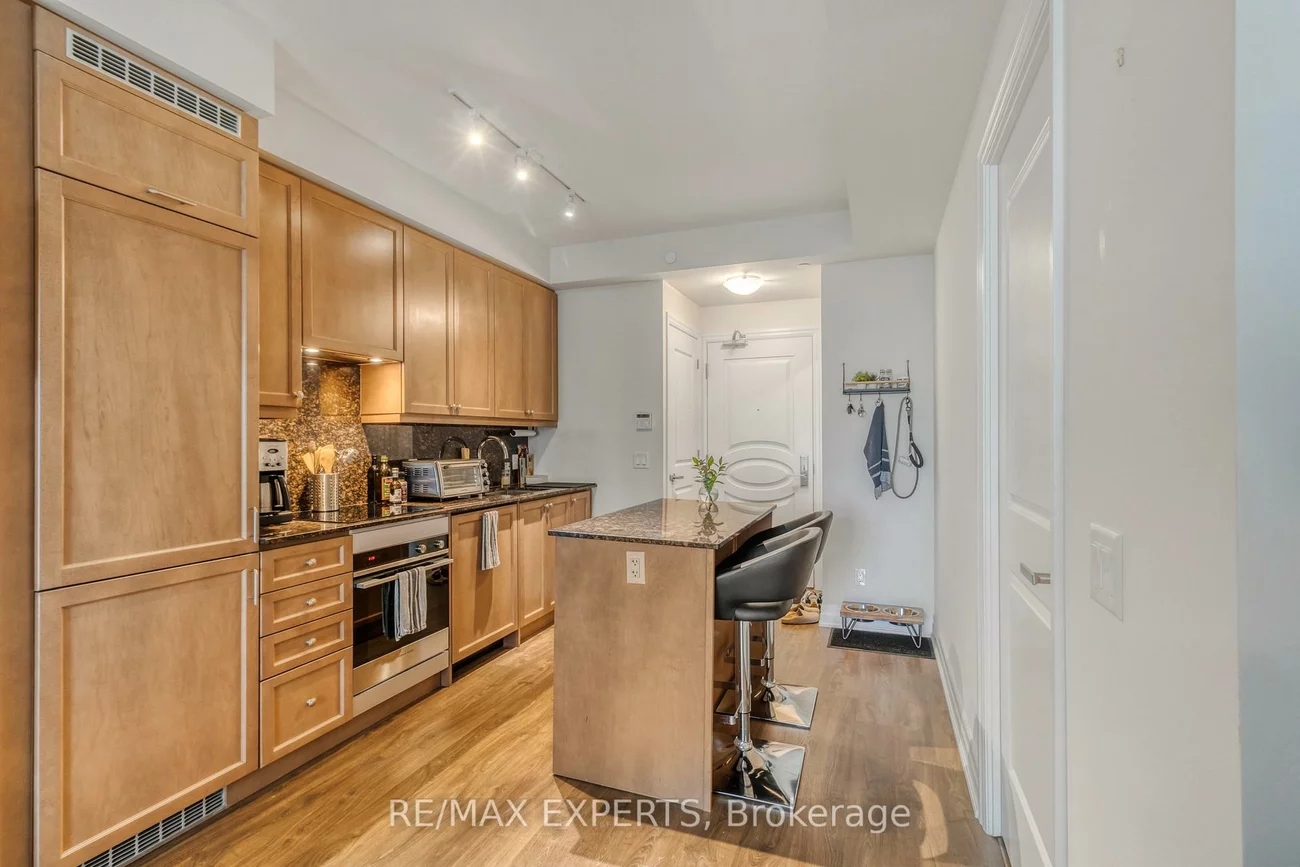 9085, Jane, Concord, Vaughan